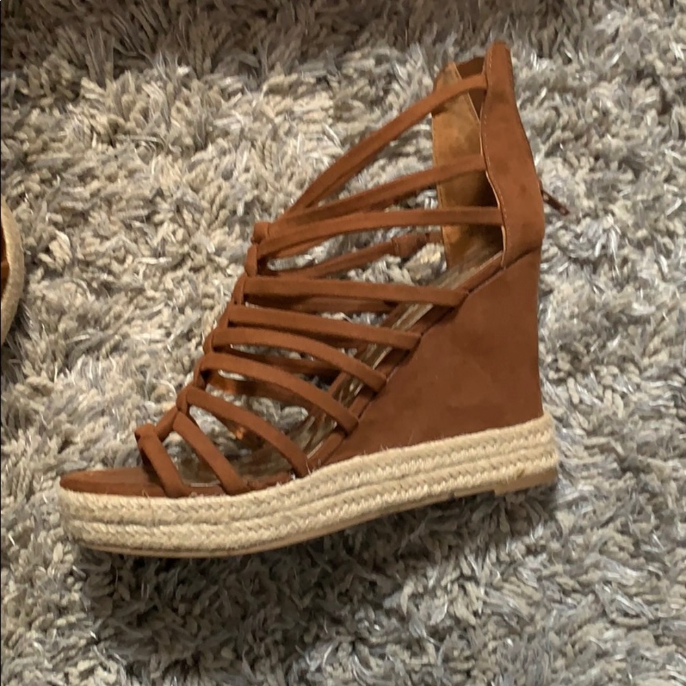 Wedges by Carlos Santana - Picture 2 of 6